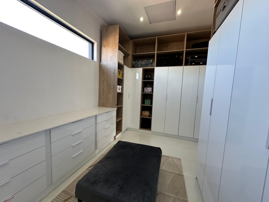 4 Bedroom Property for Sale in The Islands Estates North West